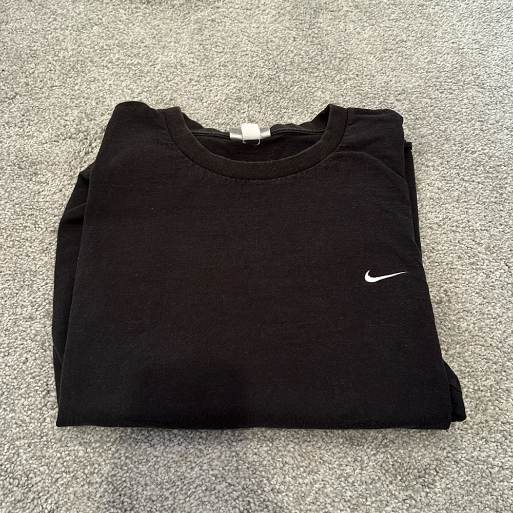 nike tshirt